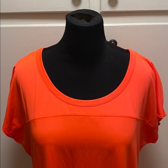 Active Top - Picture 5 of 7